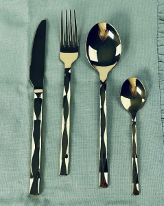 197-037 Набор столовых приборов 24пр. в под.уп.(х8)Металл