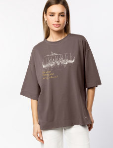 Футболка свободного кроя с авторским принтом