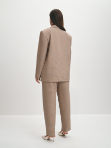 Костюмный пиджак в клетку