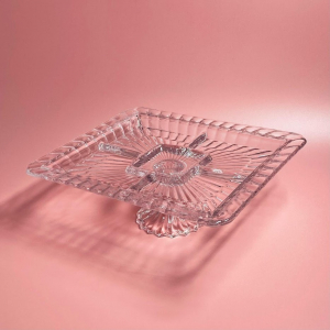 588-691 Квадратная менажница 35,6см на ножке  в под.уп.(х4)Стекло