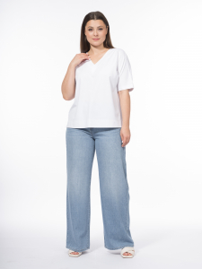 Футболка с V-вырезом и цельнокроеным рукавом