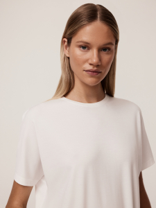 Футболка с брендированием из вискозного трикотажа