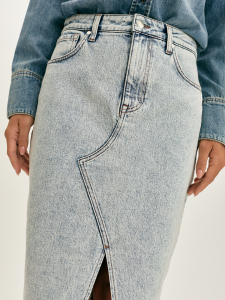 Юбка из денима с разрезом