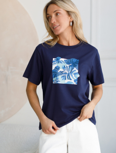 Футболка из премиального хлопка с авторским принтом