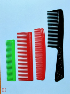 Набор расчесок 