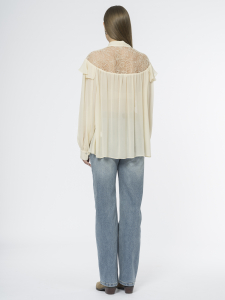 Блуза с кружевной кокеткой