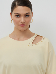 Блуза трикотажная с декором