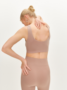 Спортивный топ