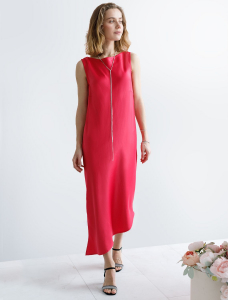 Платье из плотного полуматового сатина, скроенное по косой