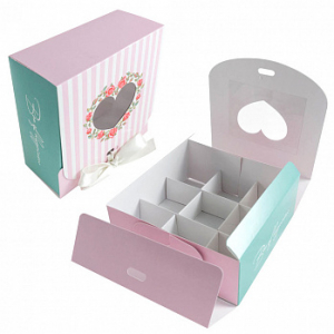 Коробка для 9 конфет с разделителями 