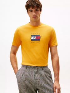 Short-Sleeve 1985 Flag Graphic T-Shirt