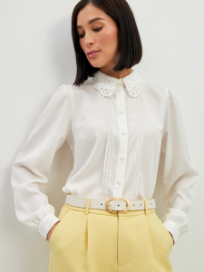Блузка с воротником из кружева и защипами OD-913-1 белый