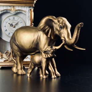 404-002 Статуэтка 