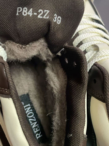 05-P84-2Z BEIGE/BROWN Кроссовки женские зимние (натуральная и искусственная кожа, шерсть)