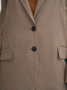 Костюмный пиджак в клетку