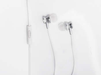 Наушники JBL