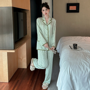 Пижама зеленая принт