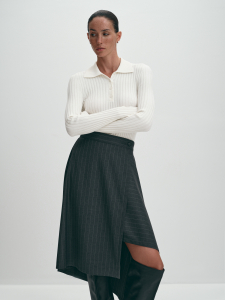 Вязаное поло с длинным рукавом