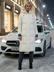 Пальто утепленное стеганное зимнее с капюшоном женское бежевого цвета 9615B