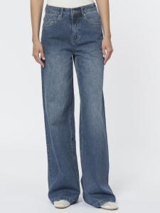 Прямые широкие джинсы