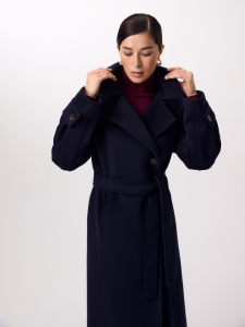 Шерстяное пальто с мембраной и утеплённой спинкой