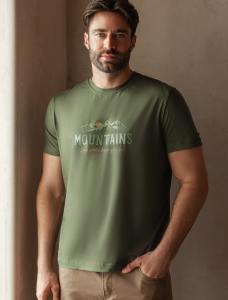 Футболка из премиального хлопка с авторским принтом