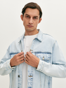 Куртка джинсовая