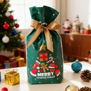 Пакет новогодний с атласной лентой для подарков и конфет 23*15 см. Merry Christmas