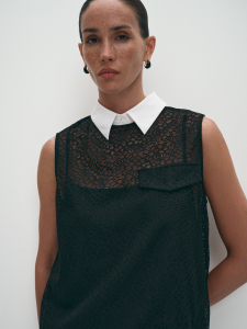 Нарядное короткое кружевное платье