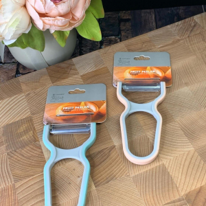 160-001 Овощечистка 12,5х6,5 см (х72)