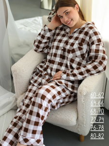 Теплая пижама больших размеров с рубашкой и штанами