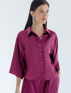 Блузка с короткими рукавами из плотного струящегося сатина