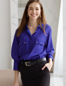 Блузка из премиальной вискозы и лиоцелла с удлиненным манжетом