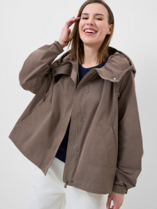 Ветровка женская