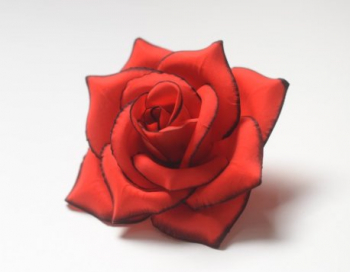 Искусственные цветы, Голова розы бархатная для ветки, венка красный с черным кантом