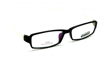 Оправа TR90 - 9052 с76