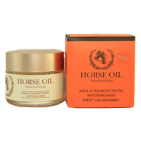 Увлажняющая осветляющая маска для лица с лошадиным жиром Horse Oil 100 мл / Yanchuntang Horse oil aqua ultra moisturzing whitening mask 100 ml