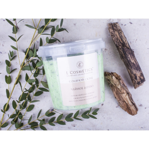 Соляной скраб для тела «Чайное дерево» 1000 г