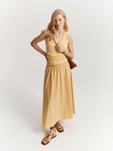 Топ с V-образной горловиной