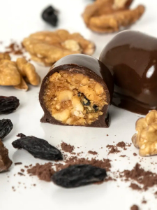 Конфеты АМАВЕЛ Сухофрукты в шоколаде 500 гр