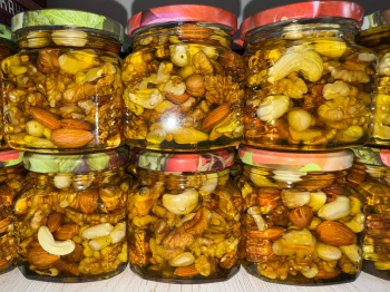 Орешки в меду 350 гр