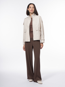 Куртка-ветровка из плотной ткани на основе хлопка