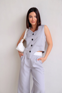 16168 Костюм брючный серый