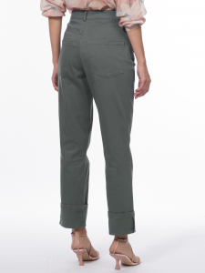 Джинсы из цветного денима