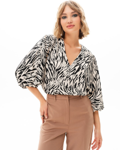 Блузка шёлковая с цельнокроеным рукавом 17.6.13