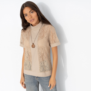 Футболка с кружевом, Фирменное приветствие (капучино)