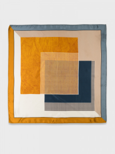 Шелковый платок с принтом