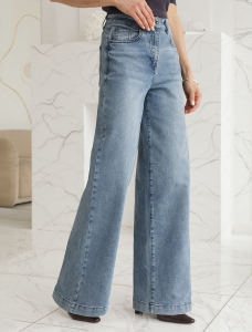 Джинсы трубы прямые с декоративной стиркой из эластичного денима