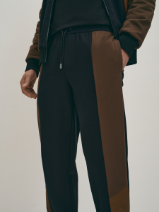 Брюки спортивные из  хлопкового трикотажа