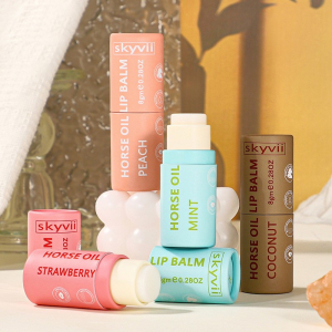 Бальзам для губ увлажняющий с лошадиным маслом Skyvii, 8 гр.